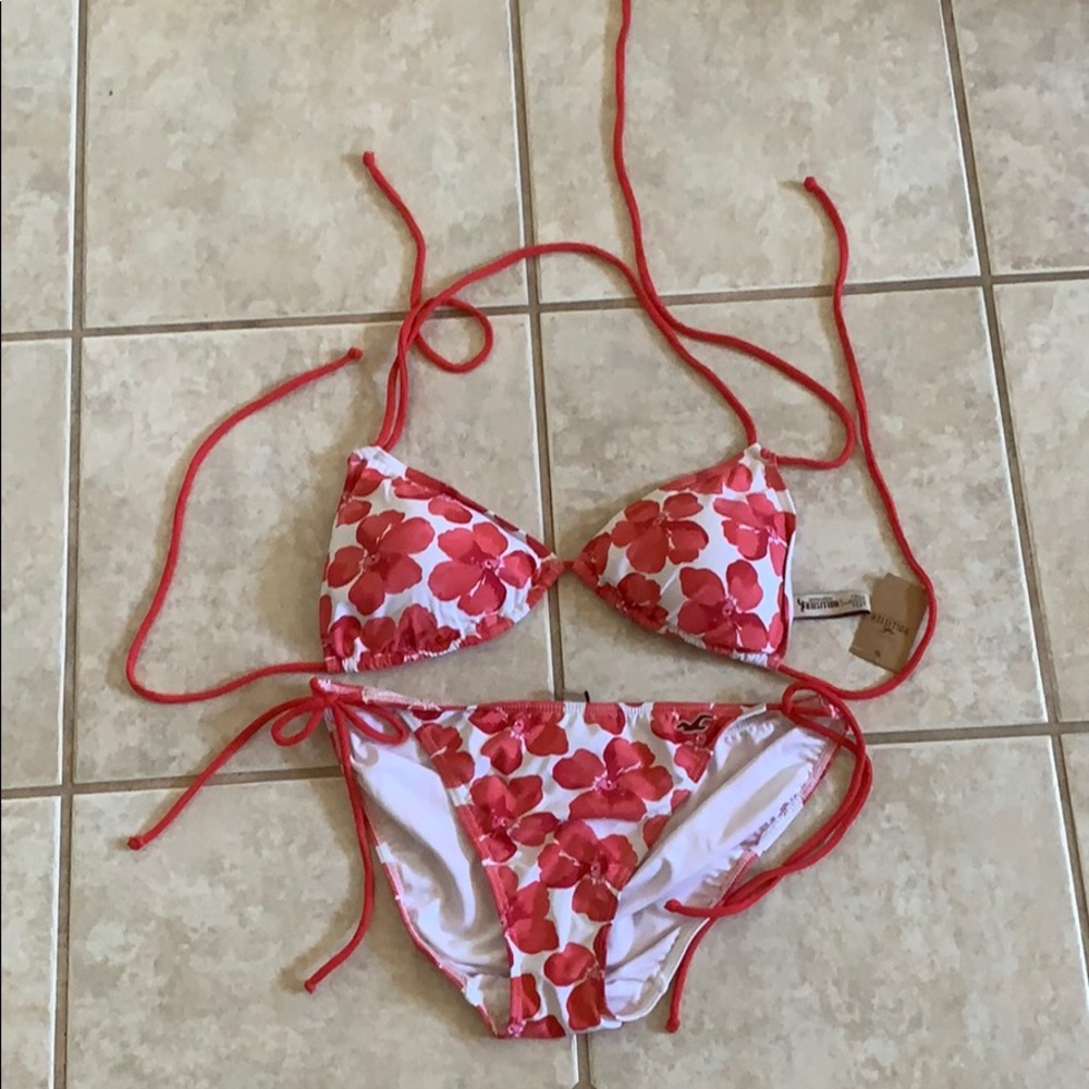 My favorite bathing suit😬